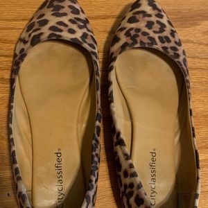 City Classified Leopard Flats